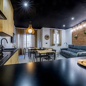  Apartahotel Enmayo 2021